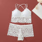 Set med bralette i spets och trosor för kvinnor