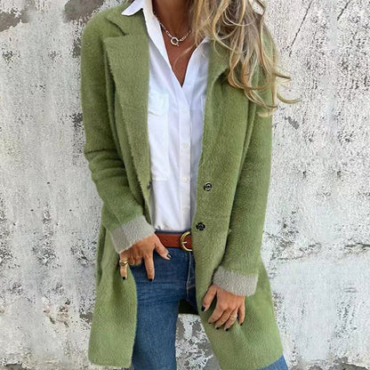 Klassisk elegant midilång damkappa