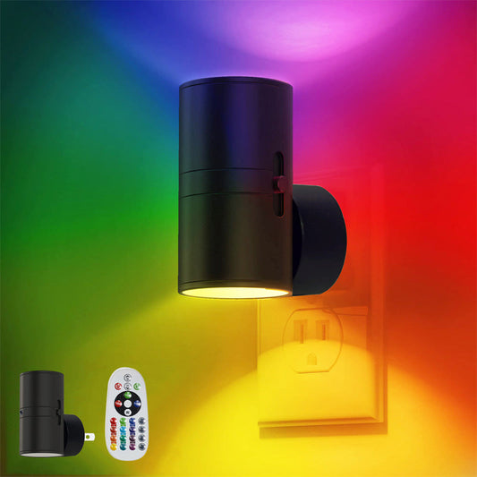 ❄️Summerfresh 50% RABATT!🌈RGB Plug-In Nattlampa – 16 Färger, Fjärrkontroll & Automatisk Skymnings-till-Gryningssensor